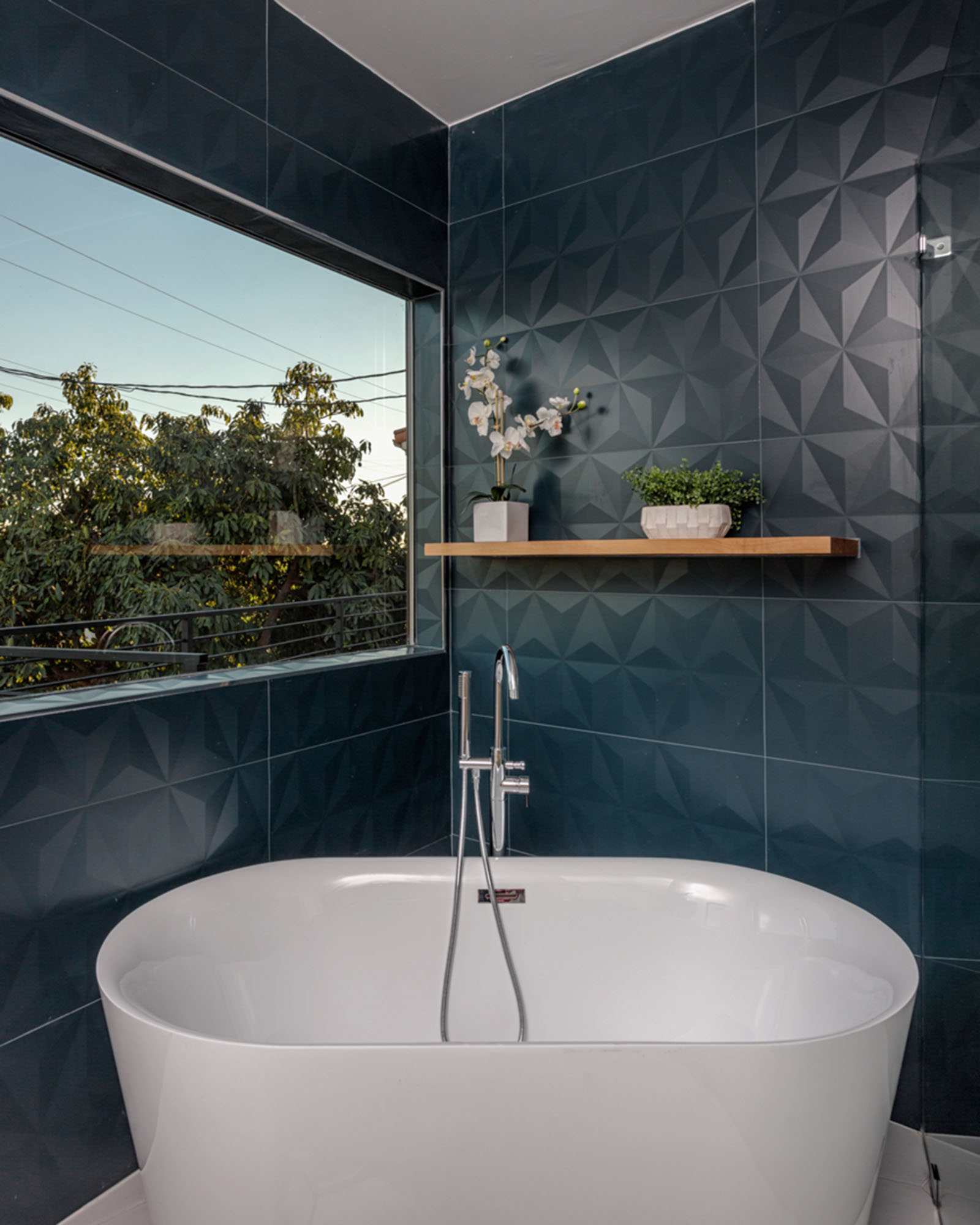 Peetri lnc 1FDCDBLDIA1632 1 stone tile and slab material
